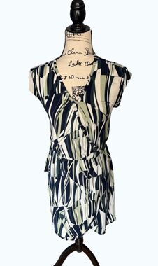 Banana Republic Wrap Dress XS Green Navy Blue Geometric Abstract Cap Sleeve Mini
